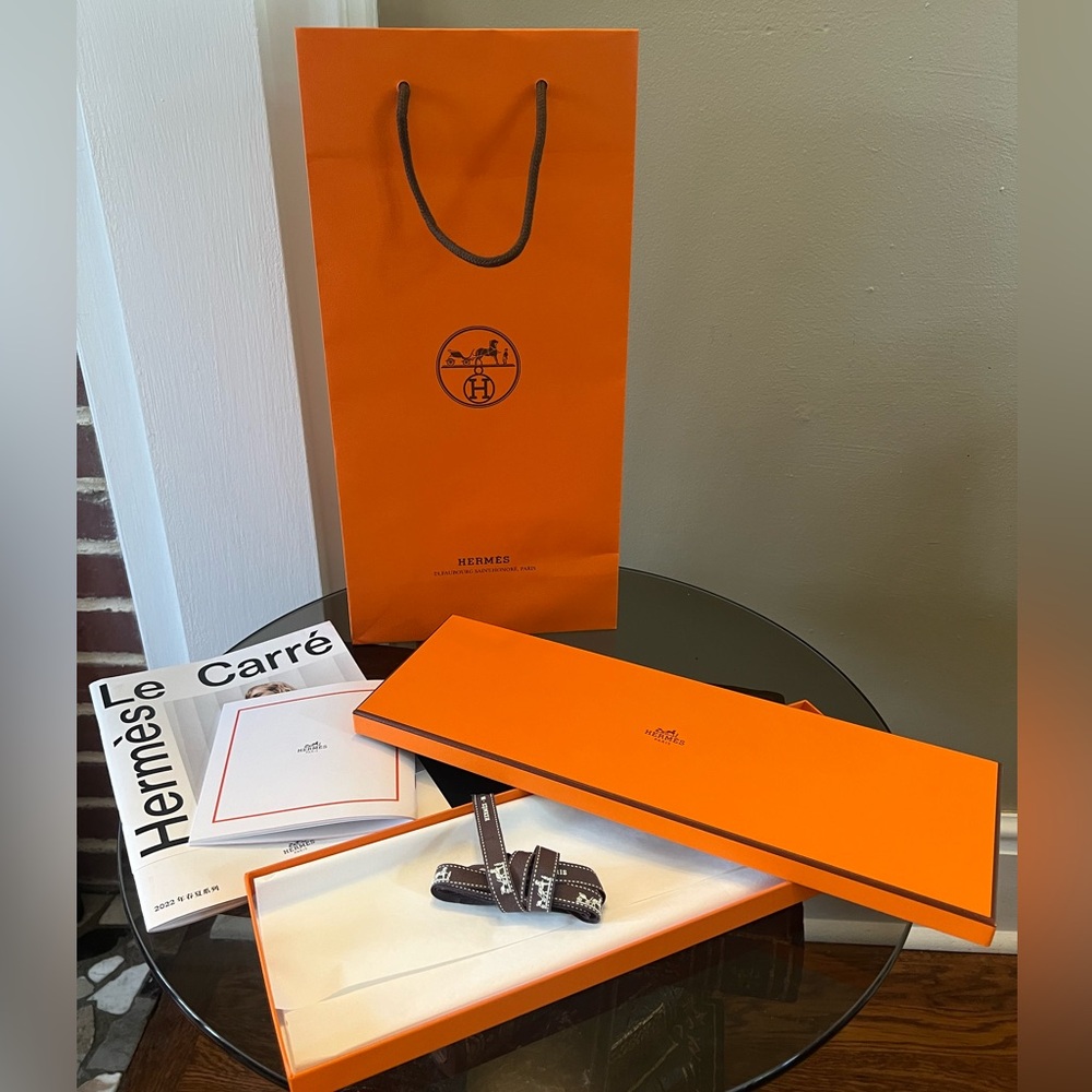 Hermés Packaging Bundle - Bag, Box, Calatogues